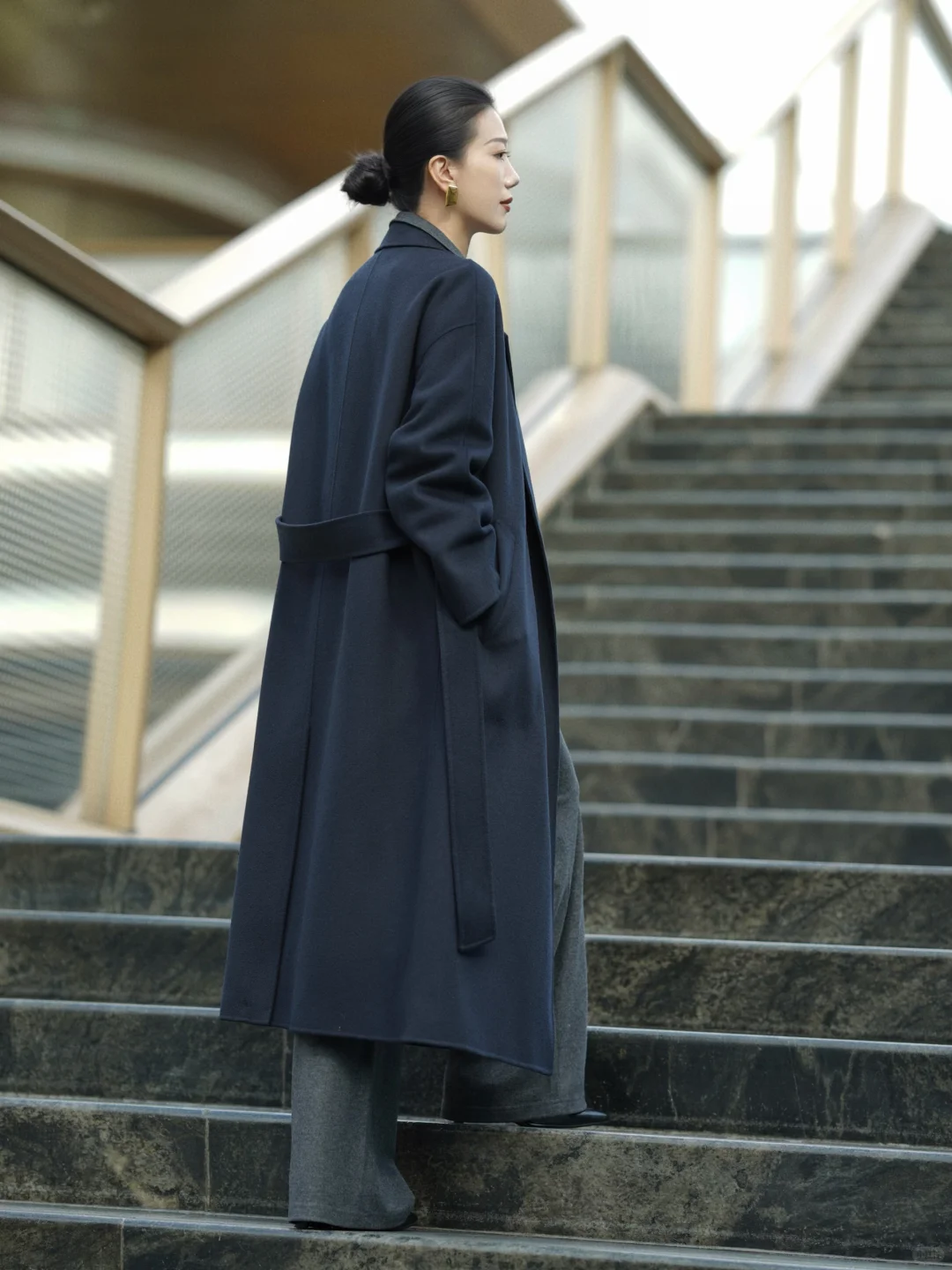 高智感蓝灰配色,步履所至,皆是主场