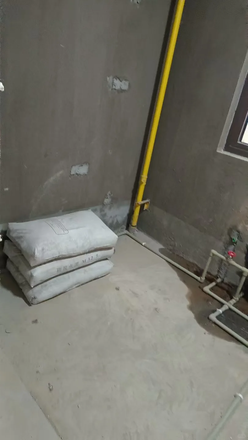 平湖明湖雅苑小区黄沙水泥材料进场