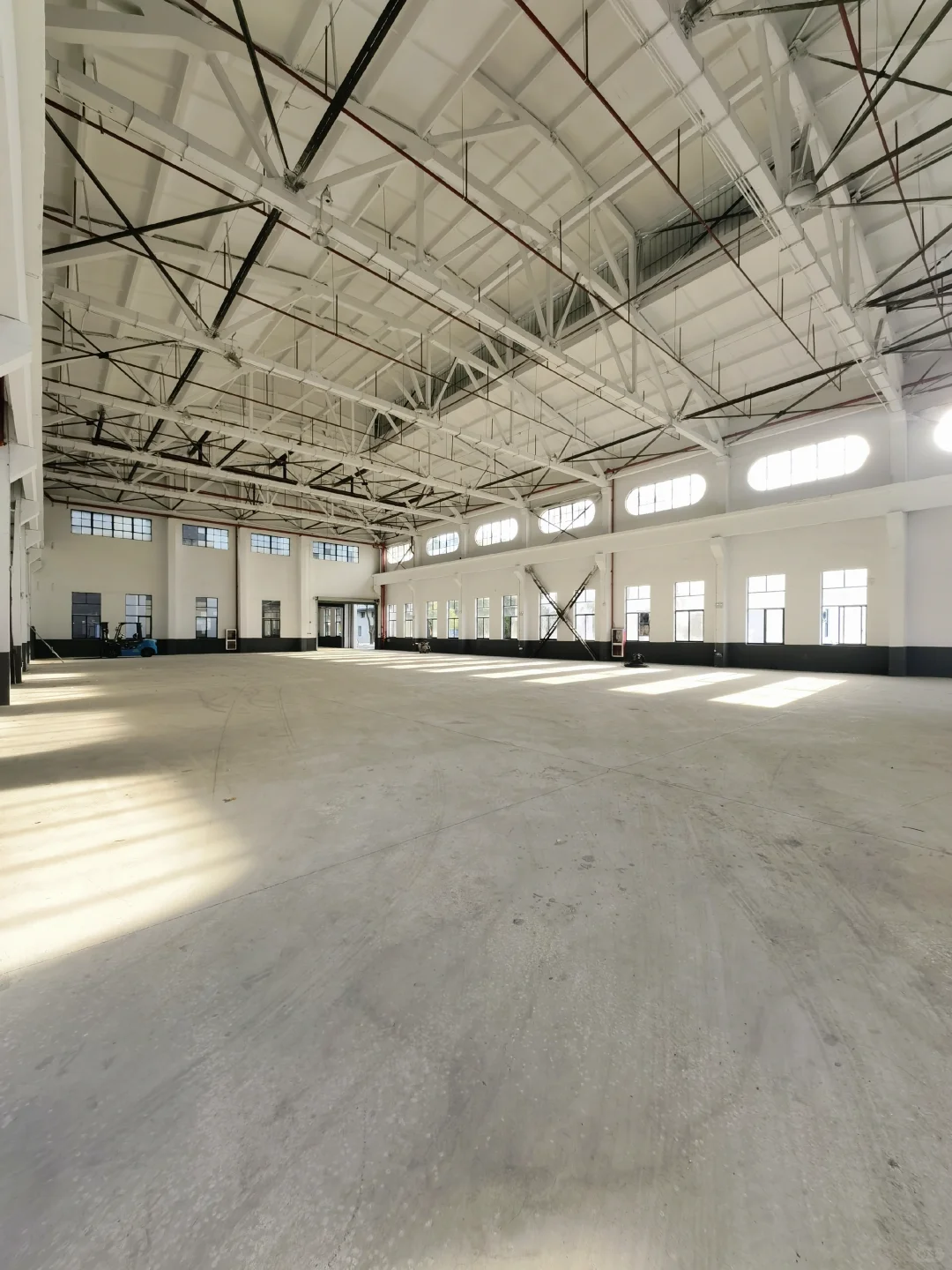 曹路新地标?烨博新质产业园700平起租