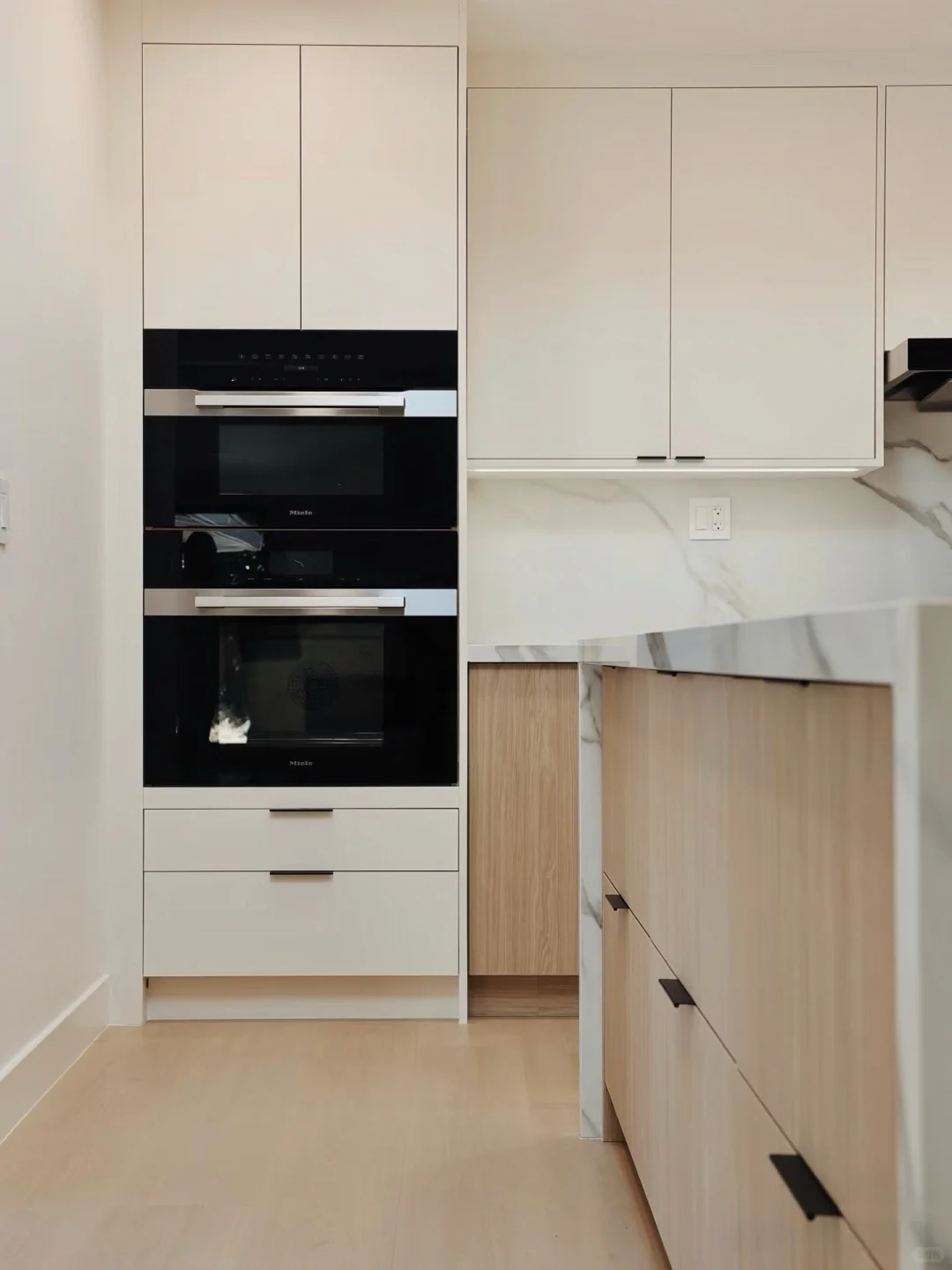 北美装修趋势|冷白极简退场,回归温柔与松驰