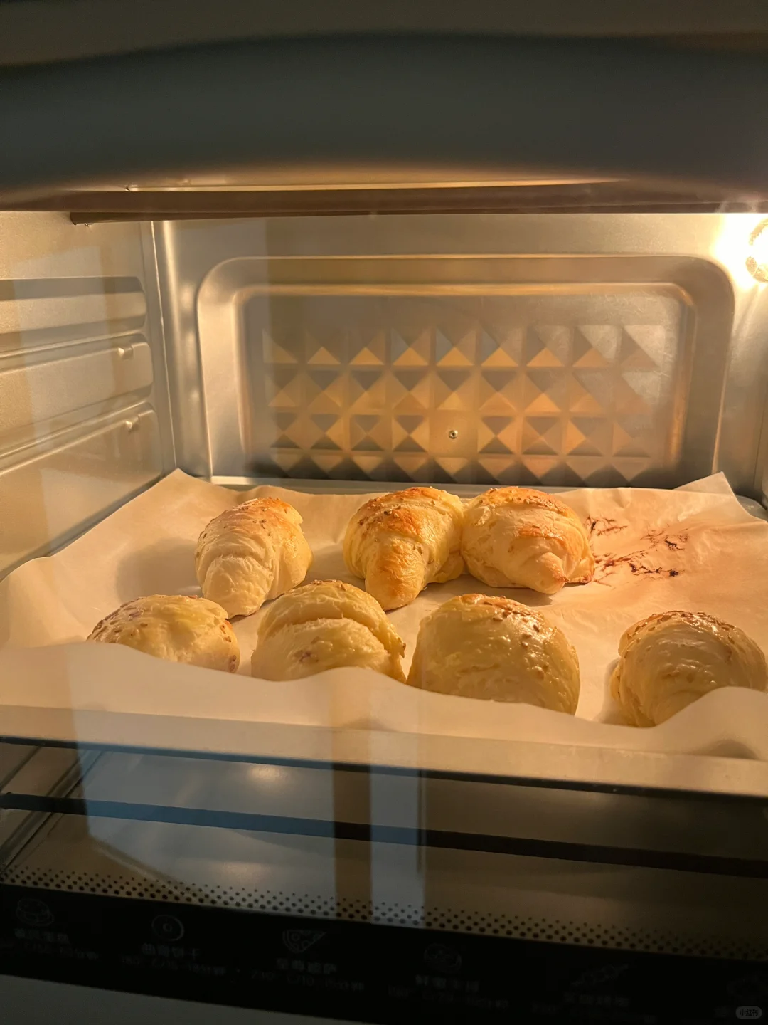 你做的烘焙别再发朋友圈啦！