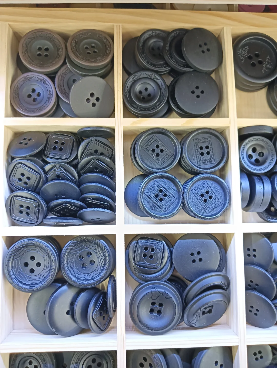 新中式雕刻工艺树脂扣