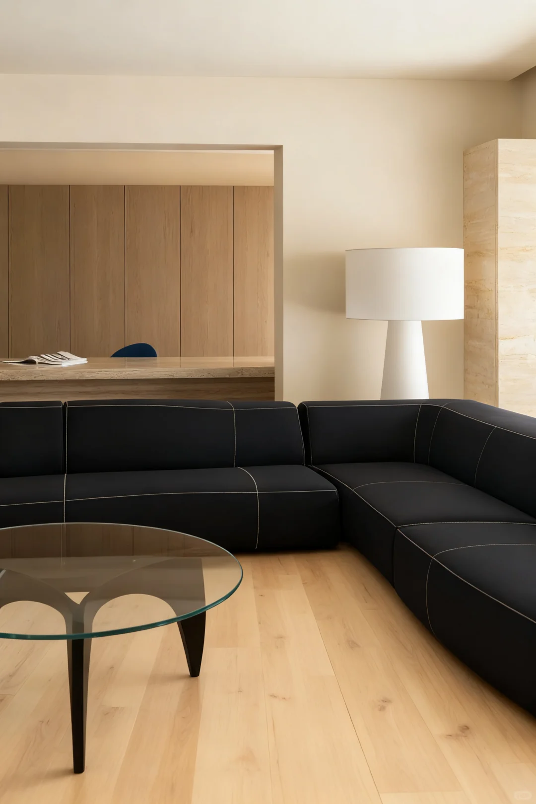 材质叙事与空间秩序的顶奢质感