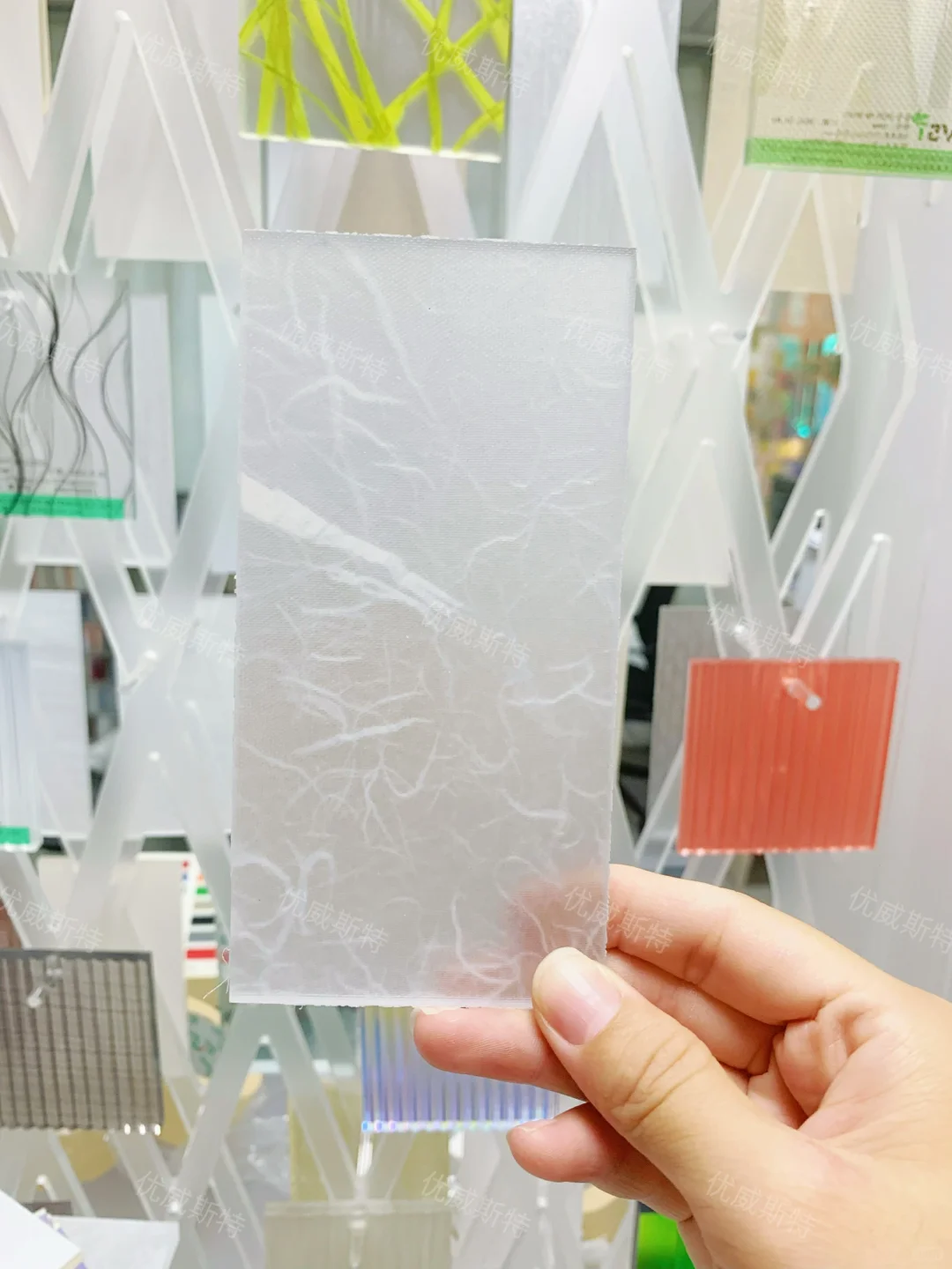 树脂板?设计师都爱宝藏新材料颜值天花板