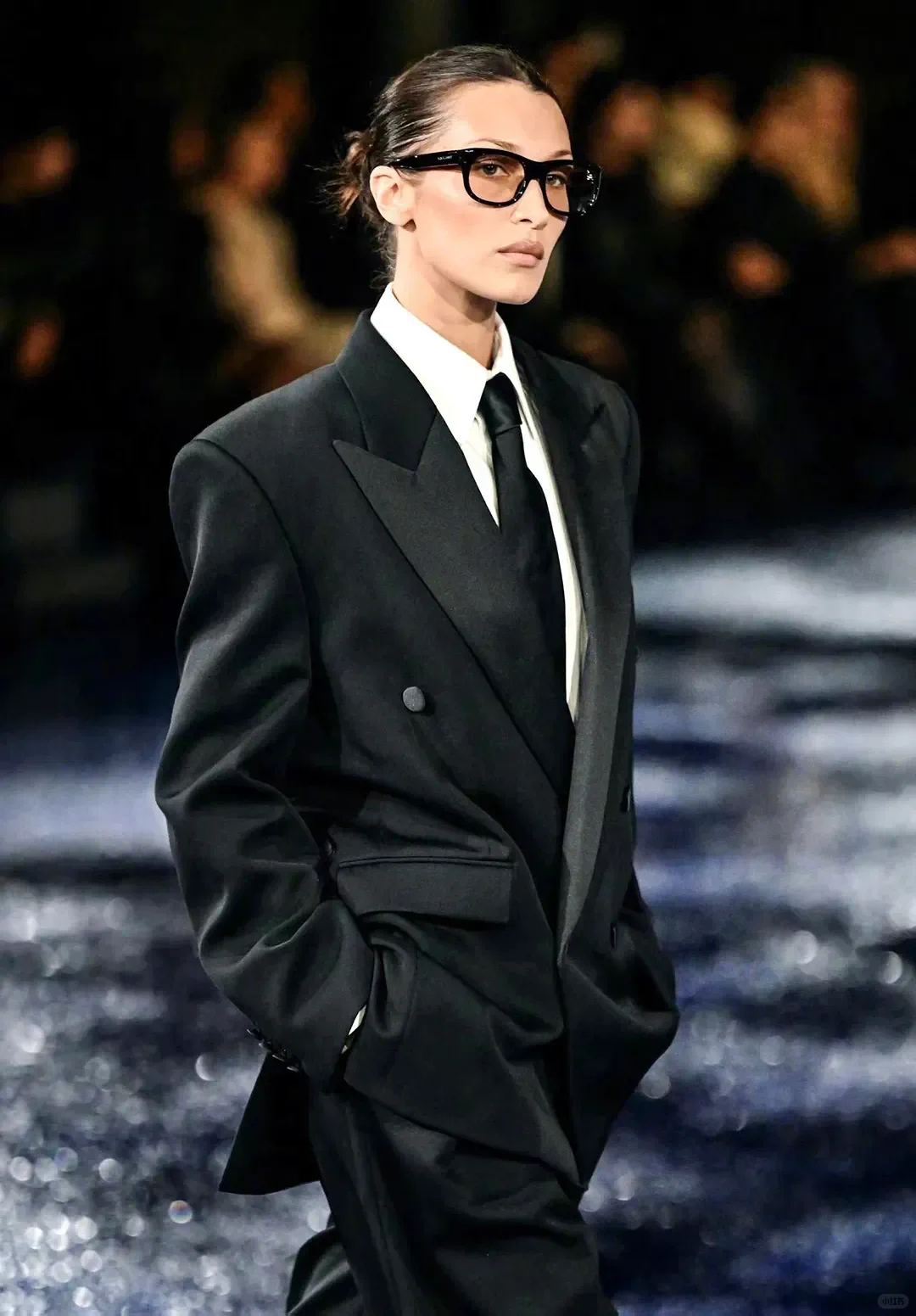 超模都在穿的“高智感”西装！