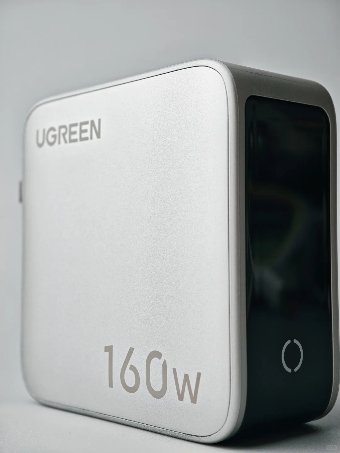 160w总功率 4C1A配置绿联160w速显充开箱