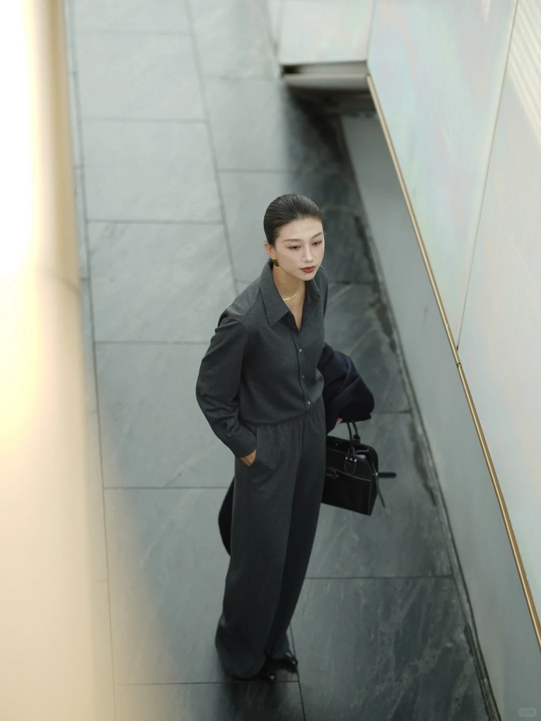 高智感蓝灰配色,步履所至,皆是主场