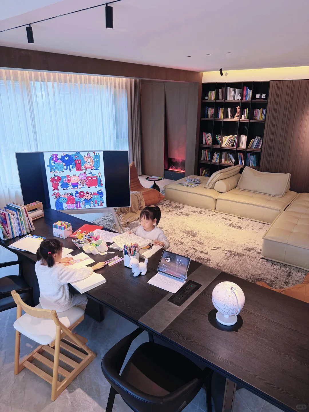 这才是成长型家庭客厅正确的打开方式‼️