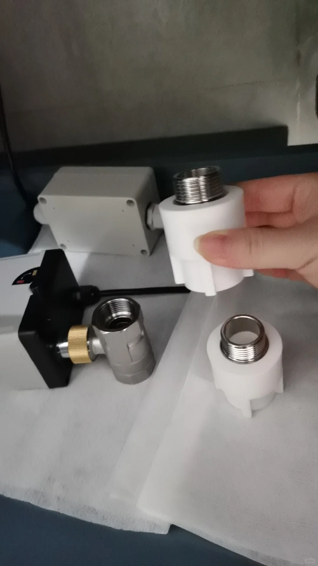 控制水总开关的电动阀门