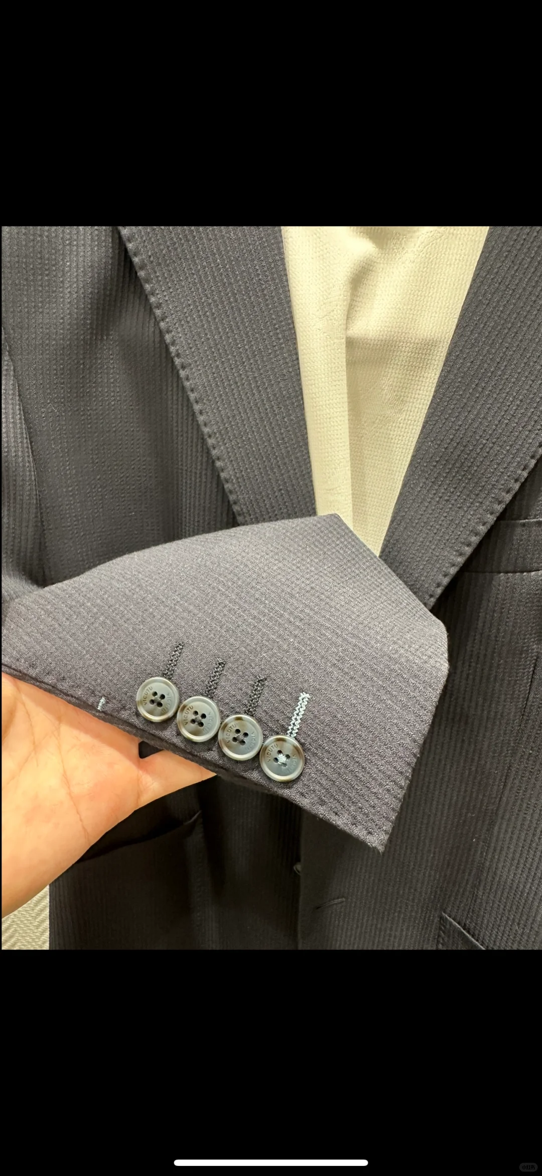 啊啊啊！绝了！这件西装！