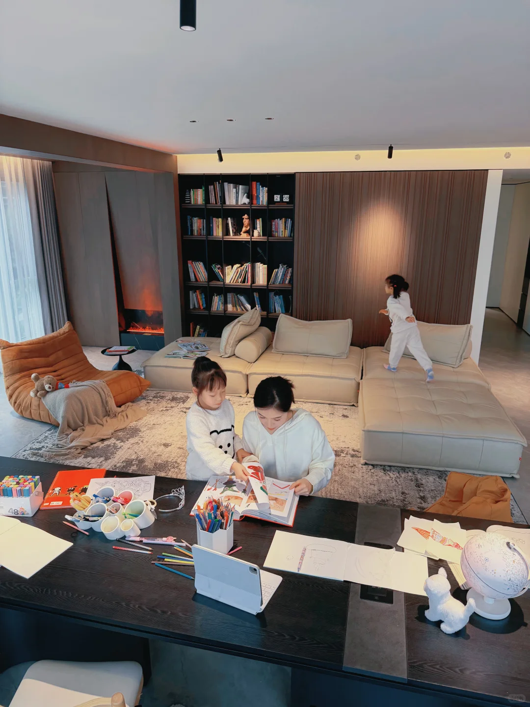 这才是成长型家庭客厅正确的打开方式‼️