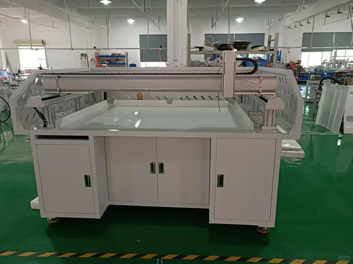 专业做自动化设备点胶机螺丝机焊锡机，