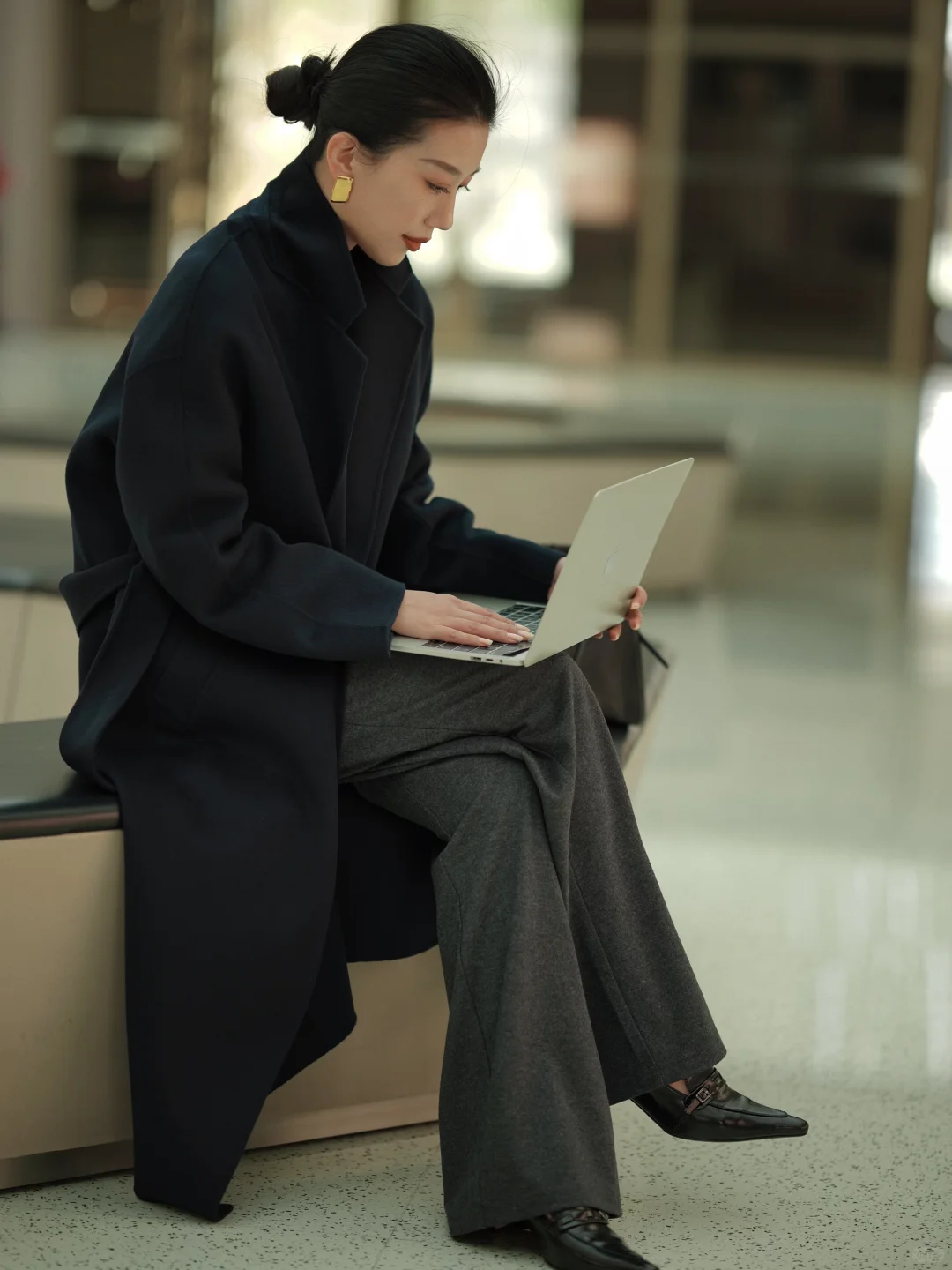 高智感蓝灰配色,步履所至,皆是主场