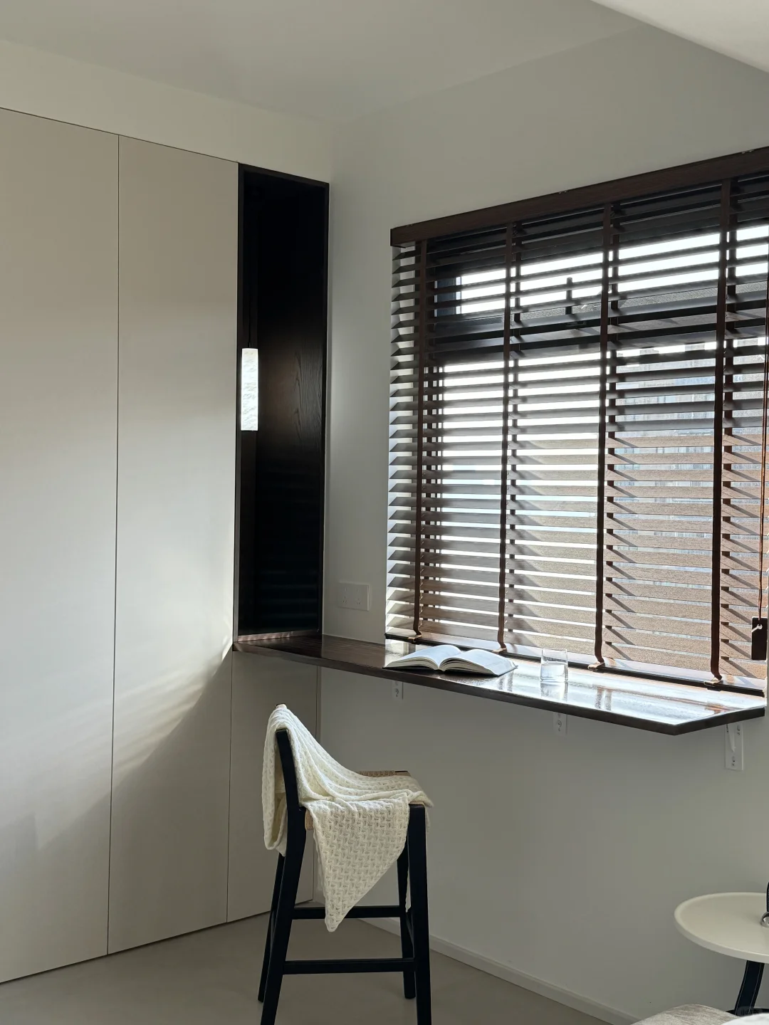 当客厅拥有了开放收纳间