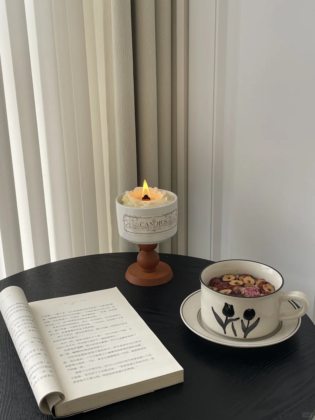 真的35㎡！用窗帘隔出了一室一厅