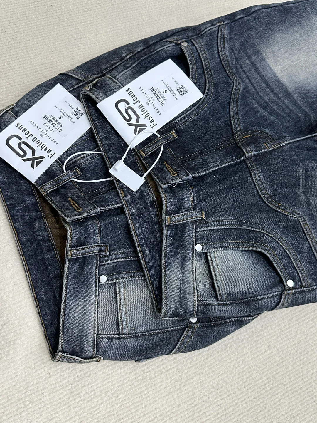 测评已出 不是平替 水泥灰加绒加厚牛仔裤