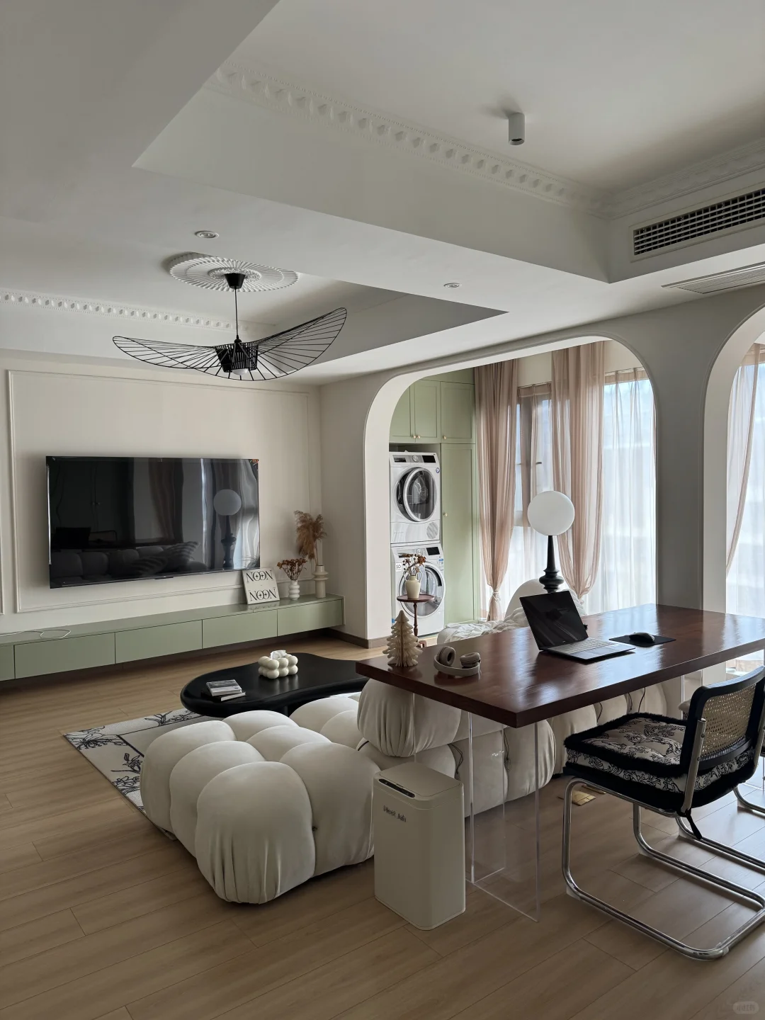 75平的房子,客厅与书房共用50平