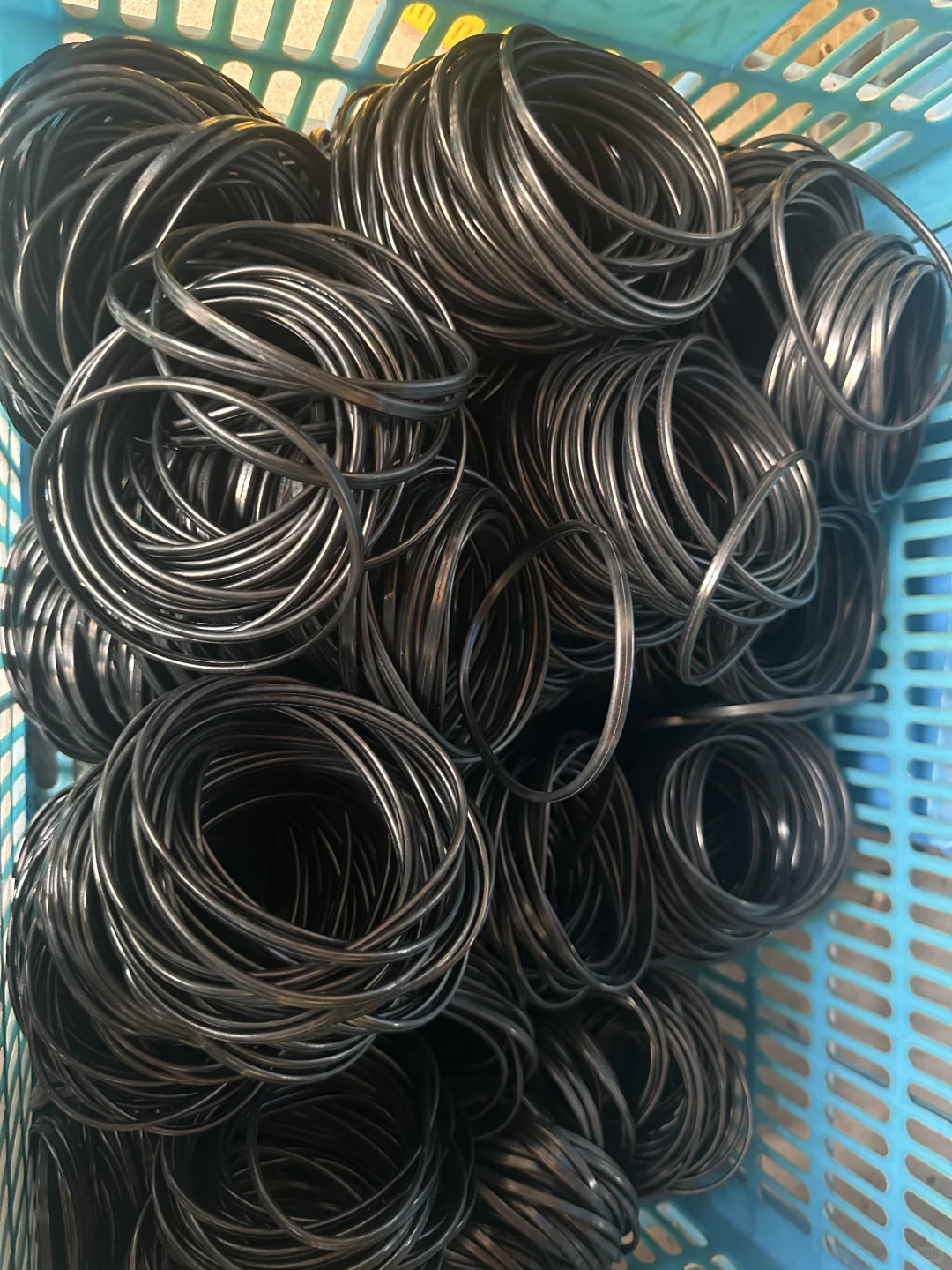 这个黑色圈圈我找到了！！！