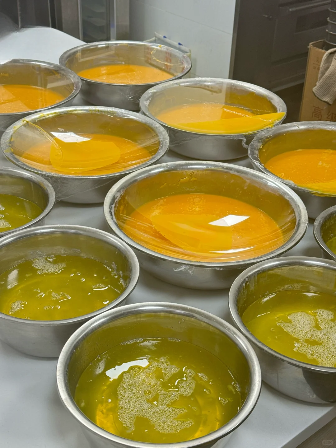 烘焙人每天必做的事情之一，同行图片自取