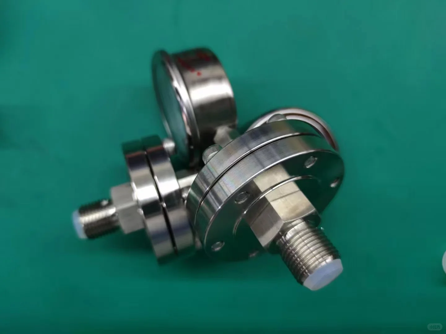 隔膜螺纹，隔膜法兰防腐压力表