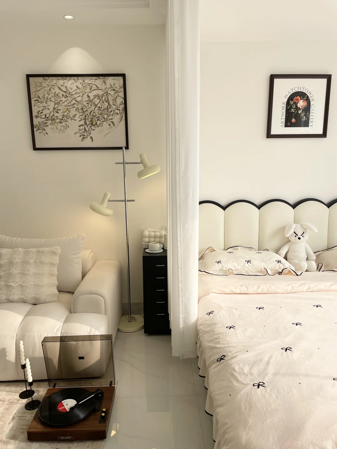 真的35㎡！用窗帘隔出了一室一厅