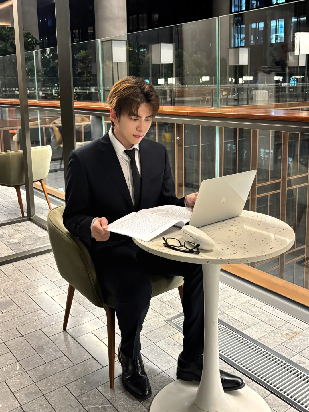 我们法学生手拿把掐的hot nerd感