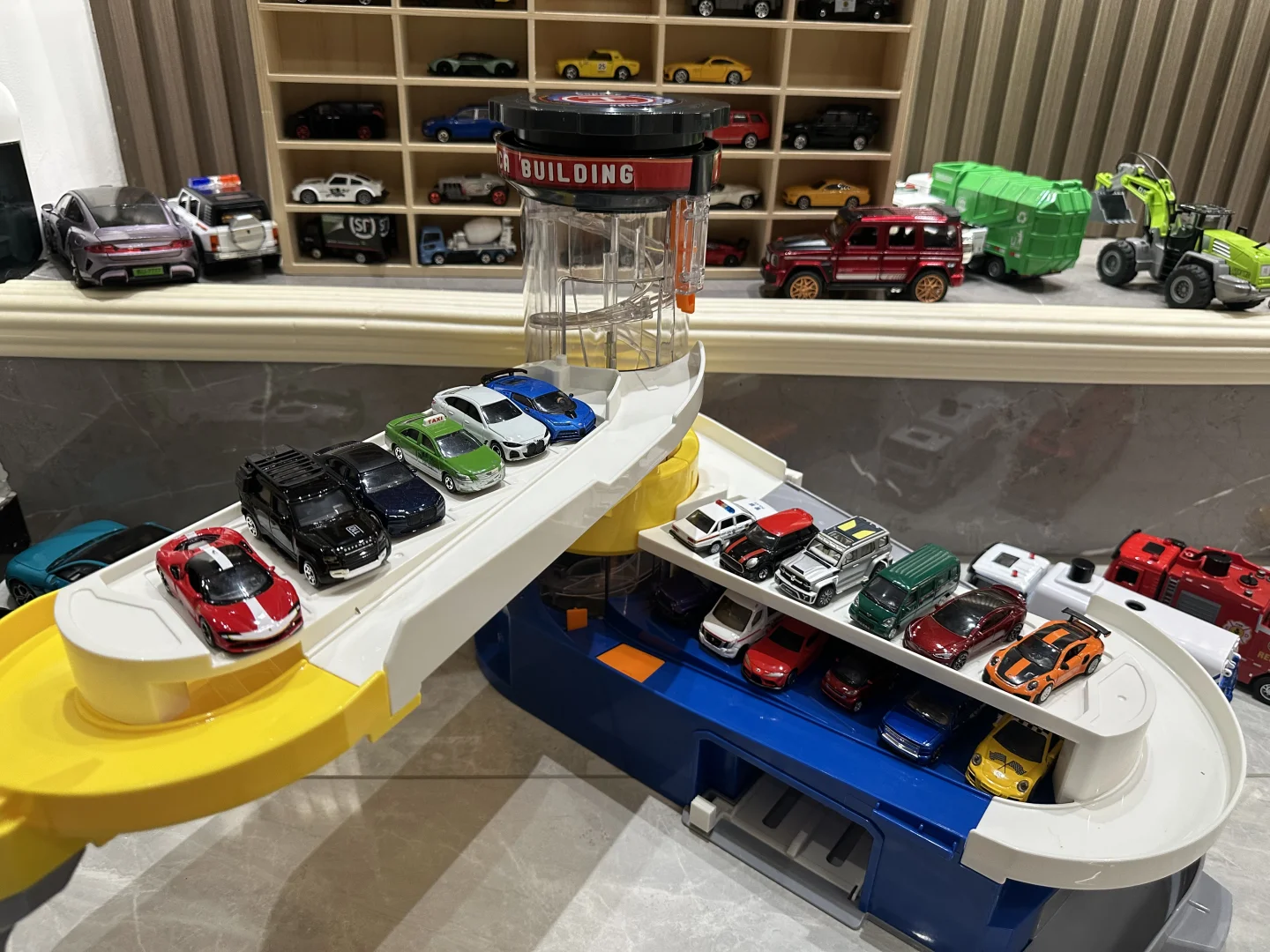 听劝！评论区买的合金玩具小车，还得是多美卡