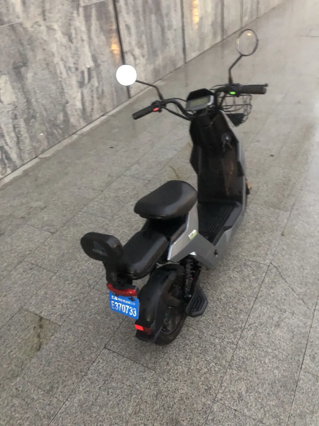 出闲置小牛电动车