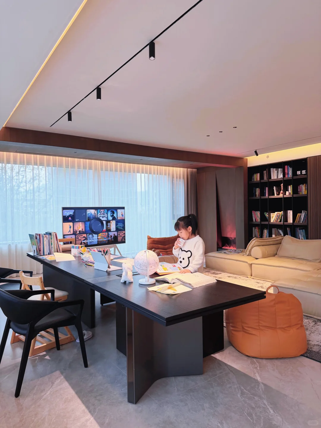 这才是成长型家庭客厅正确的打开方式‼️