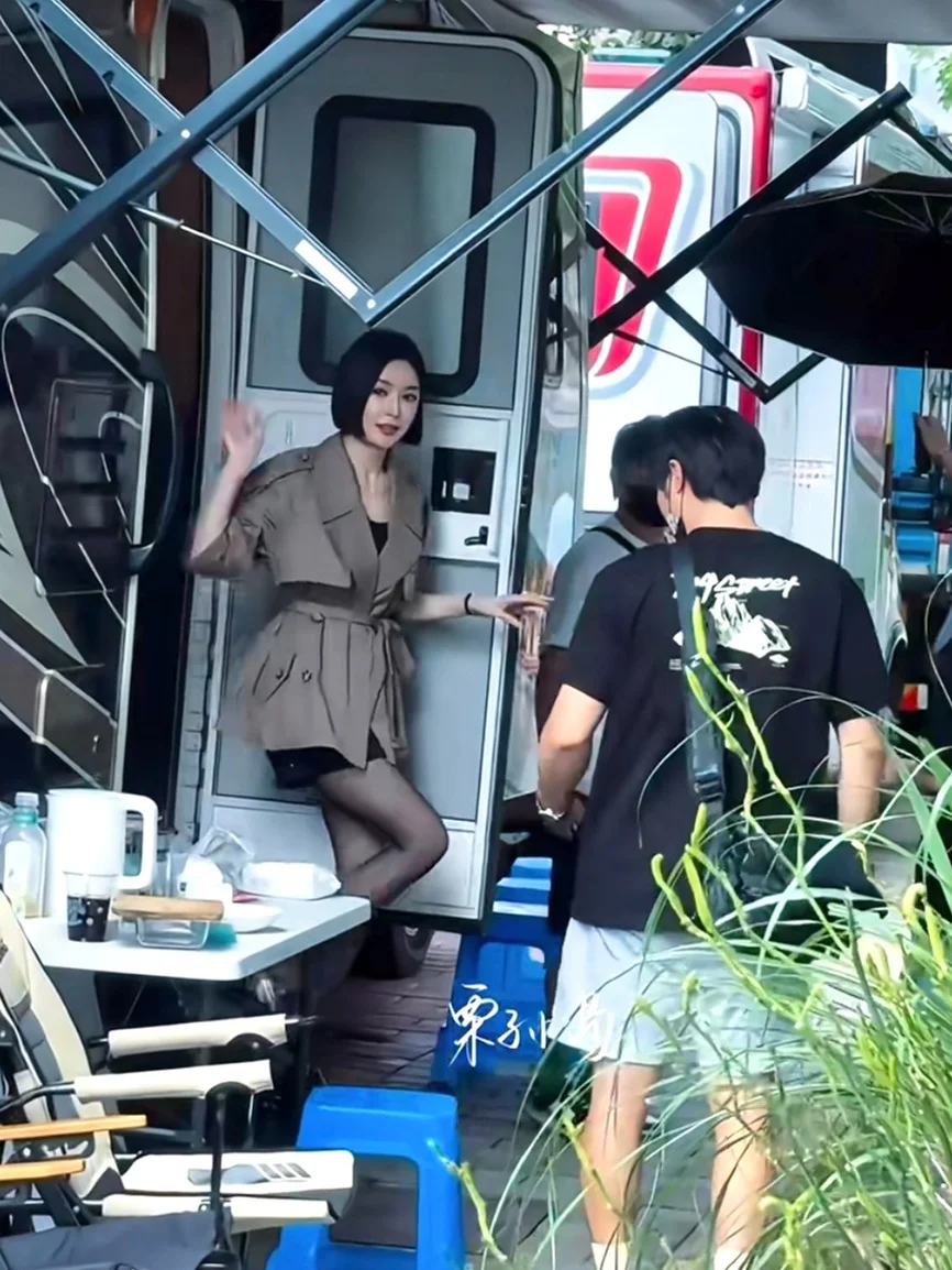 25 ICON | 秦岚的率性秋意