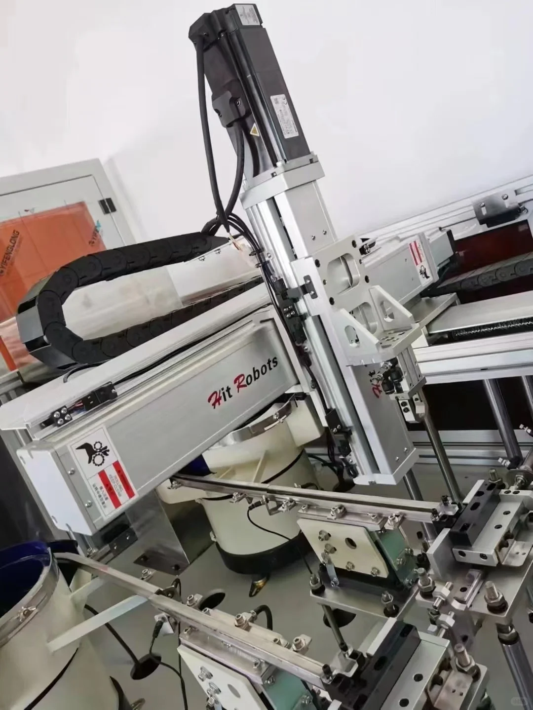 来来来，看看我们公司是生产什么的