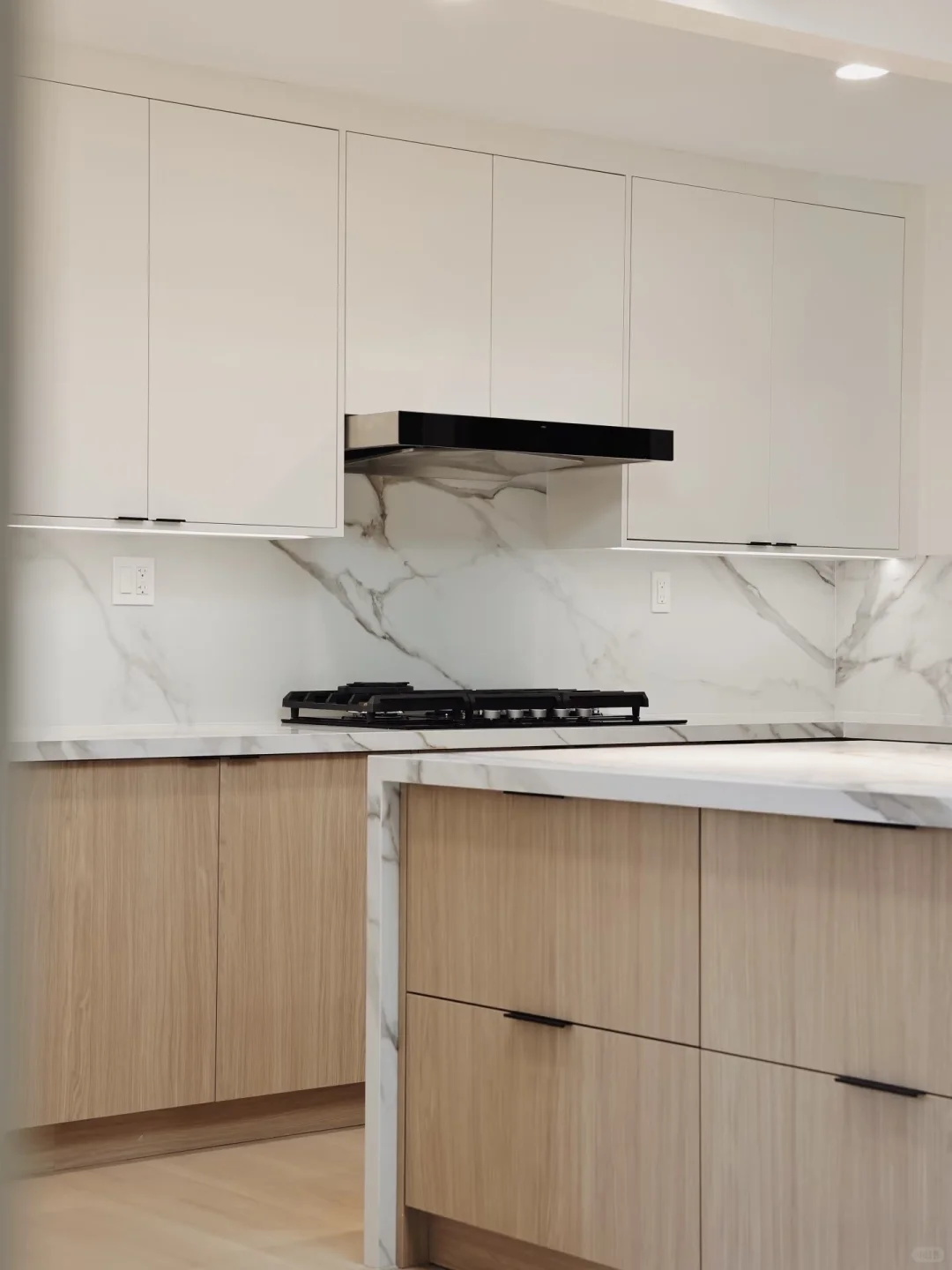 北美装修趋势|冷白极简退场,回归温柔与松驰