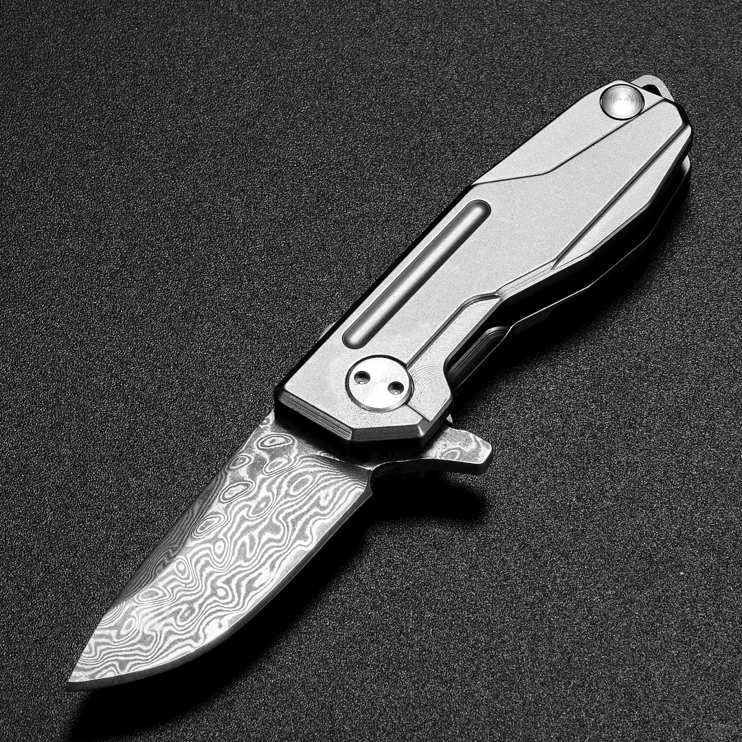 钛合金折叠小刀拍摄