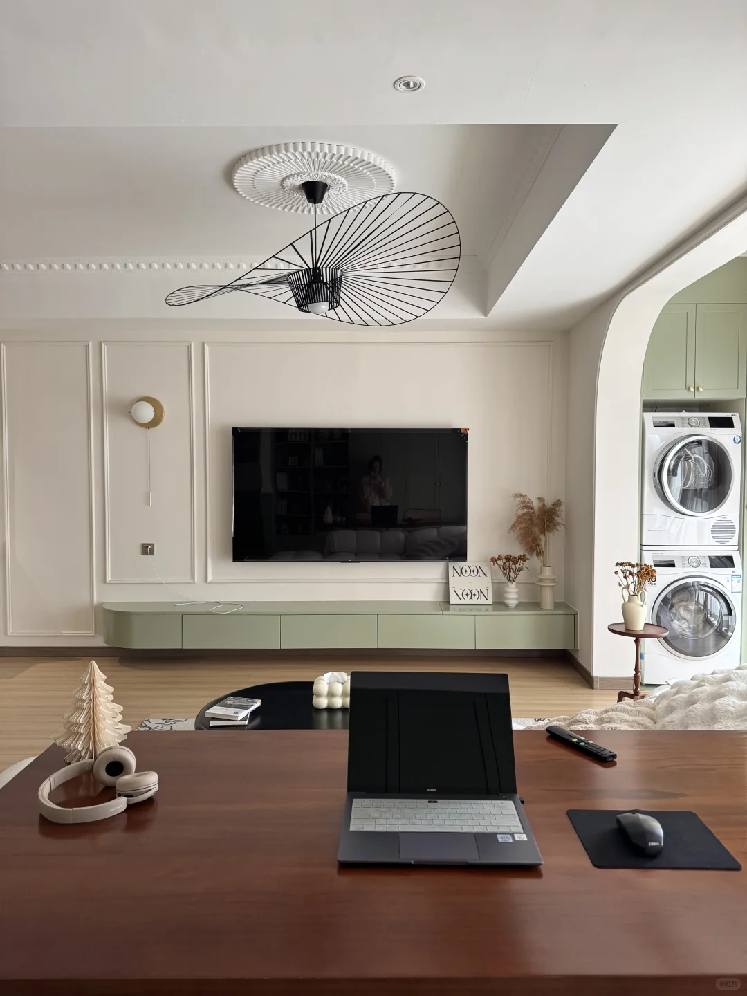 75平的房子,客厅与书房共用50平