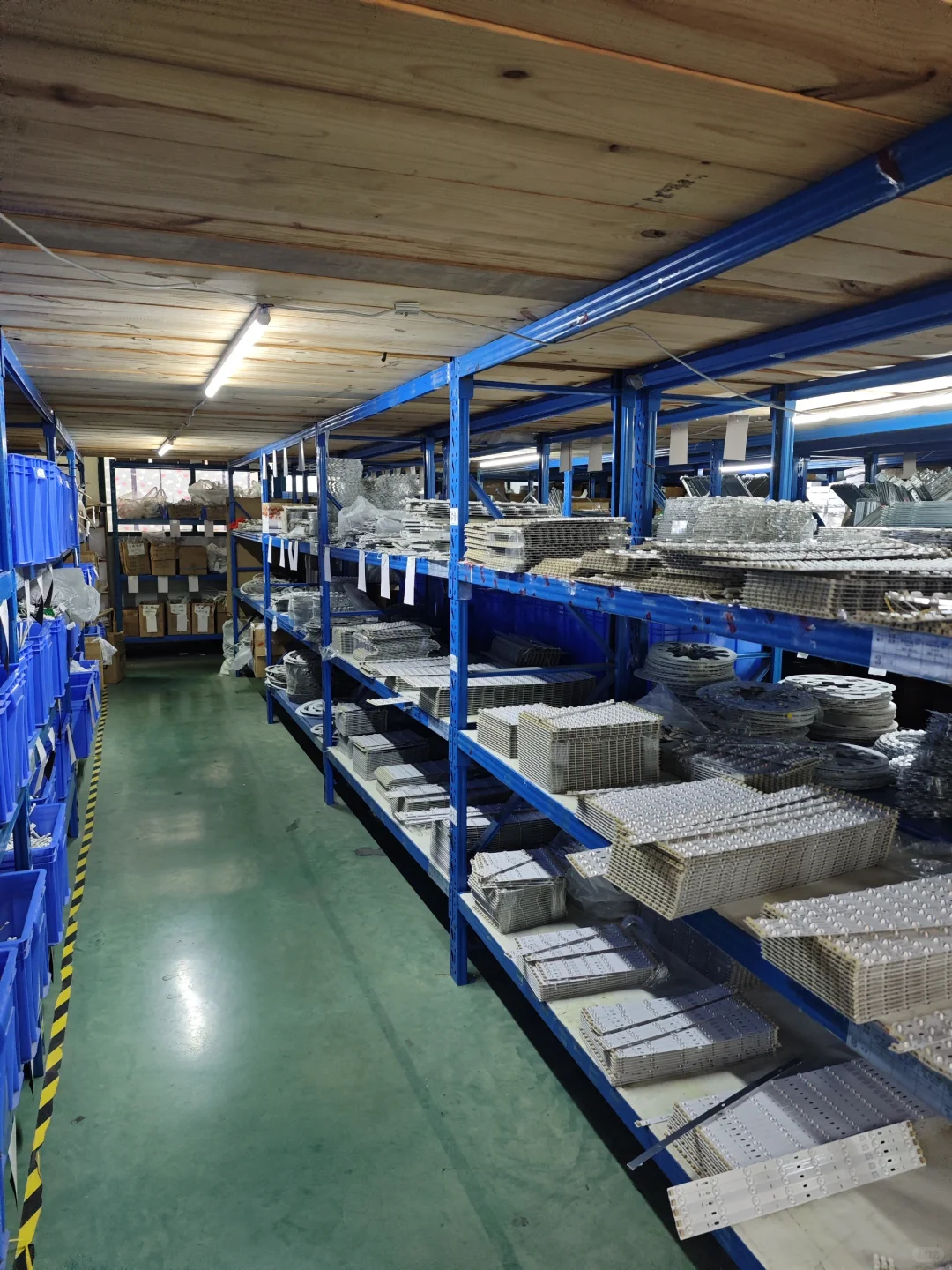 古镇探厂，手搓中山灯具