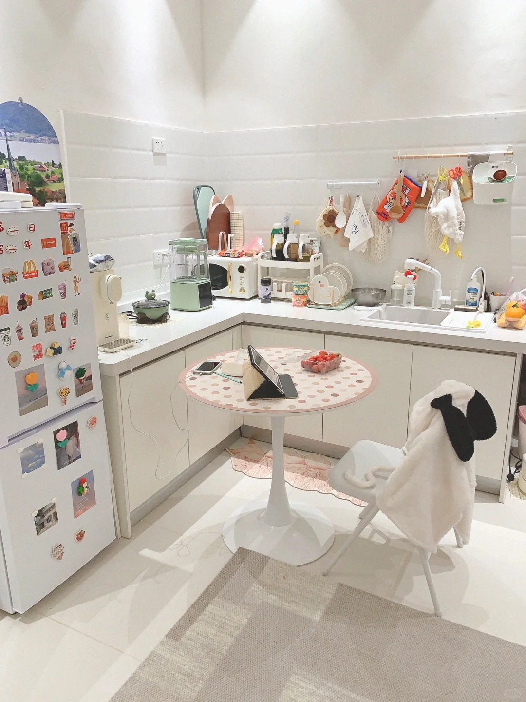 听我一句劝,窗帘做隔断,大单间能变一室一厅