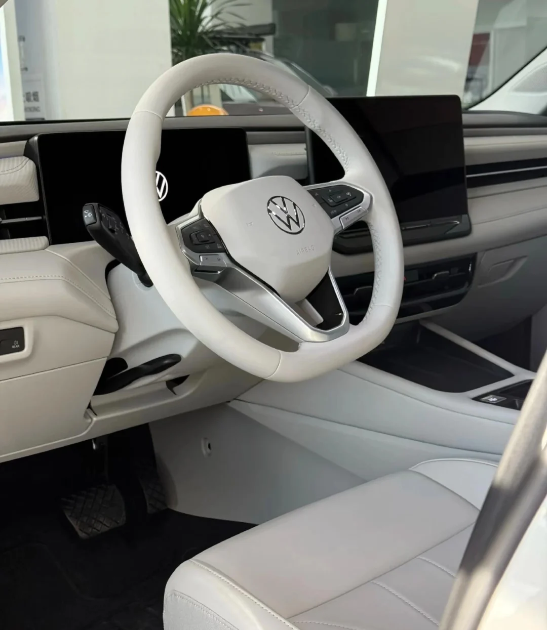 白色内饰简直了！质感科技双在线‼️