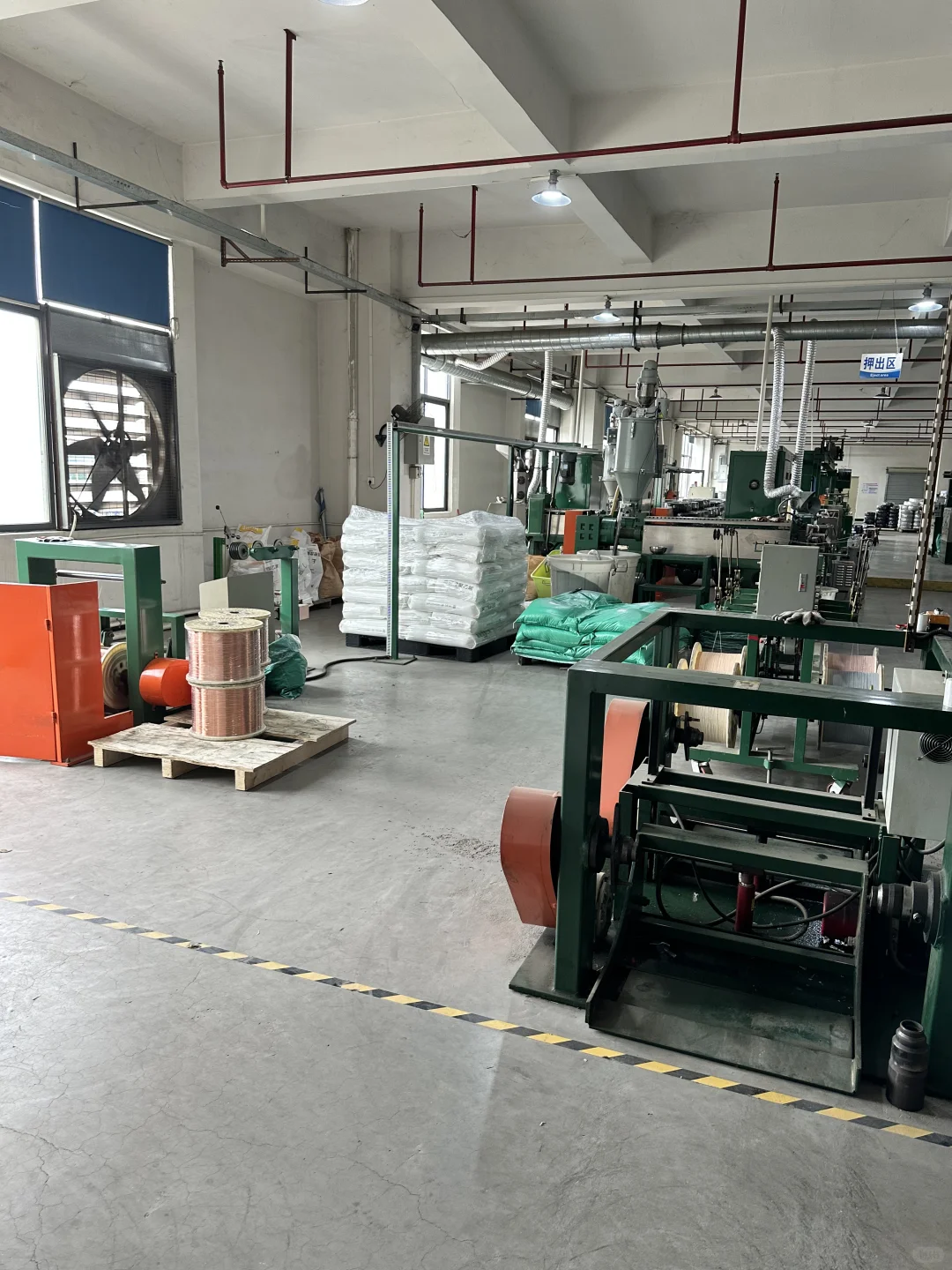 网线生产工厂里的日常制造瞬间✨