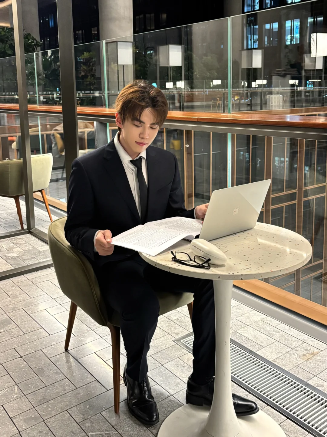 我们法学生手拿把掐的hot nerd感