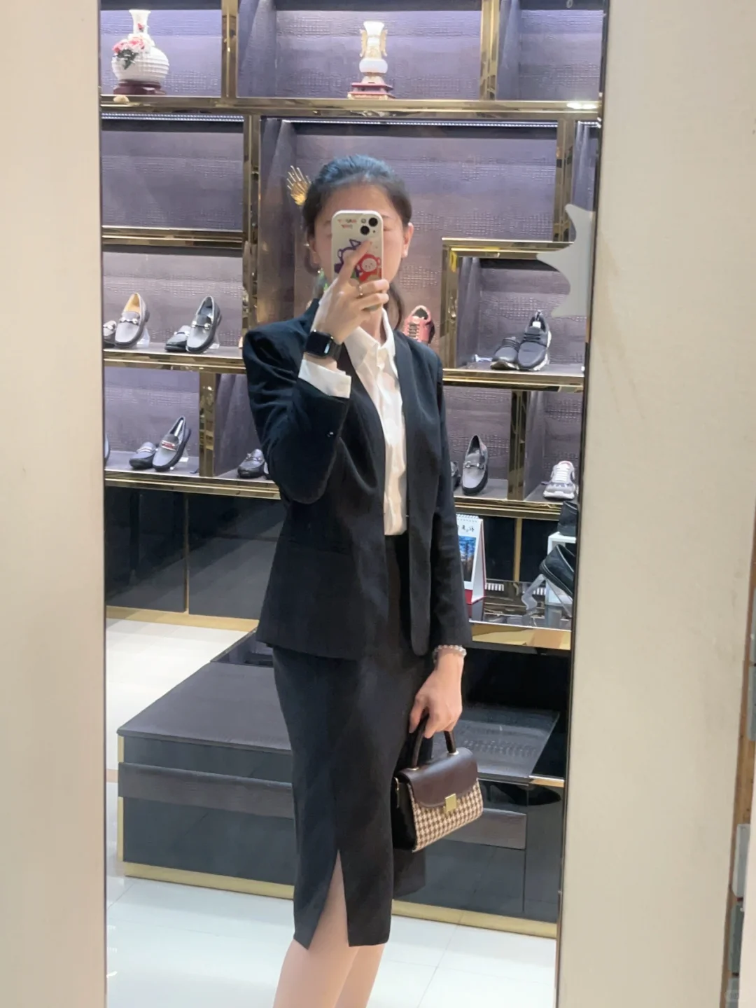 金秘书穿搭 | 超正式场合用不出错的套装