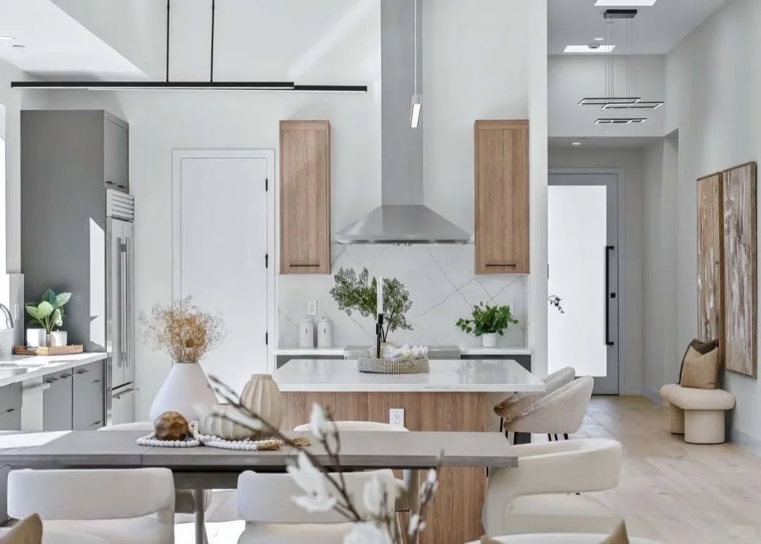 北美装修趋势|冷白极简退场,回归温柔与松驰