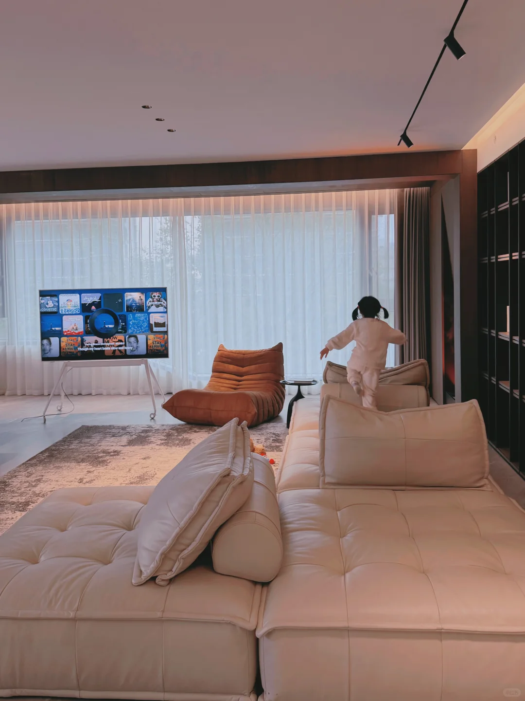 这才是成长型家庭客厅正确的打开方式‼️