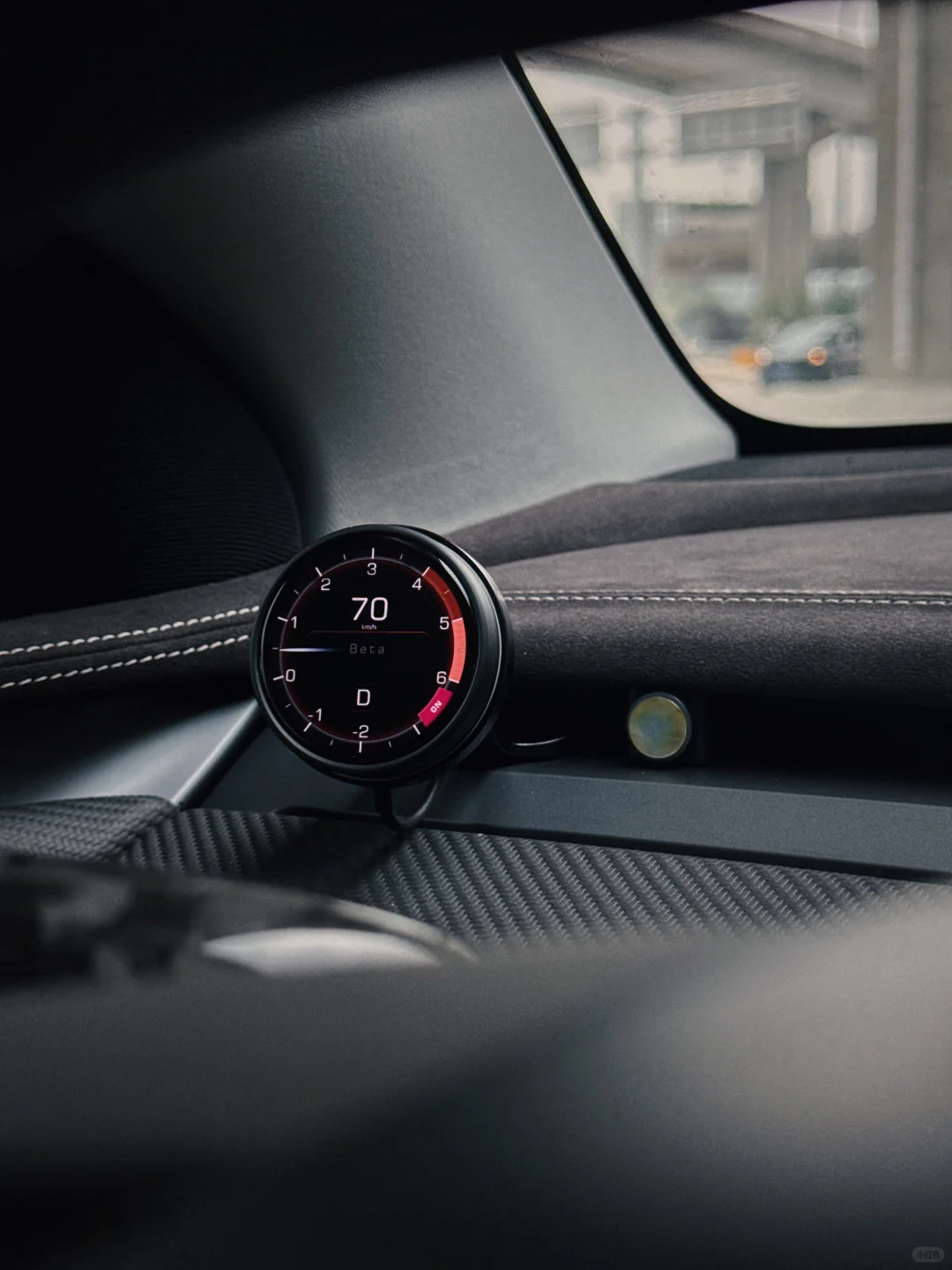 Lazzi OLED 仪表研发揭秘｜细节控