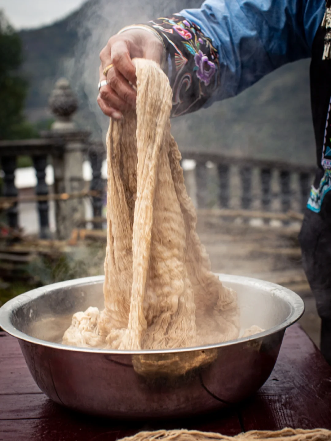 手织布|延续古歌里的工艺