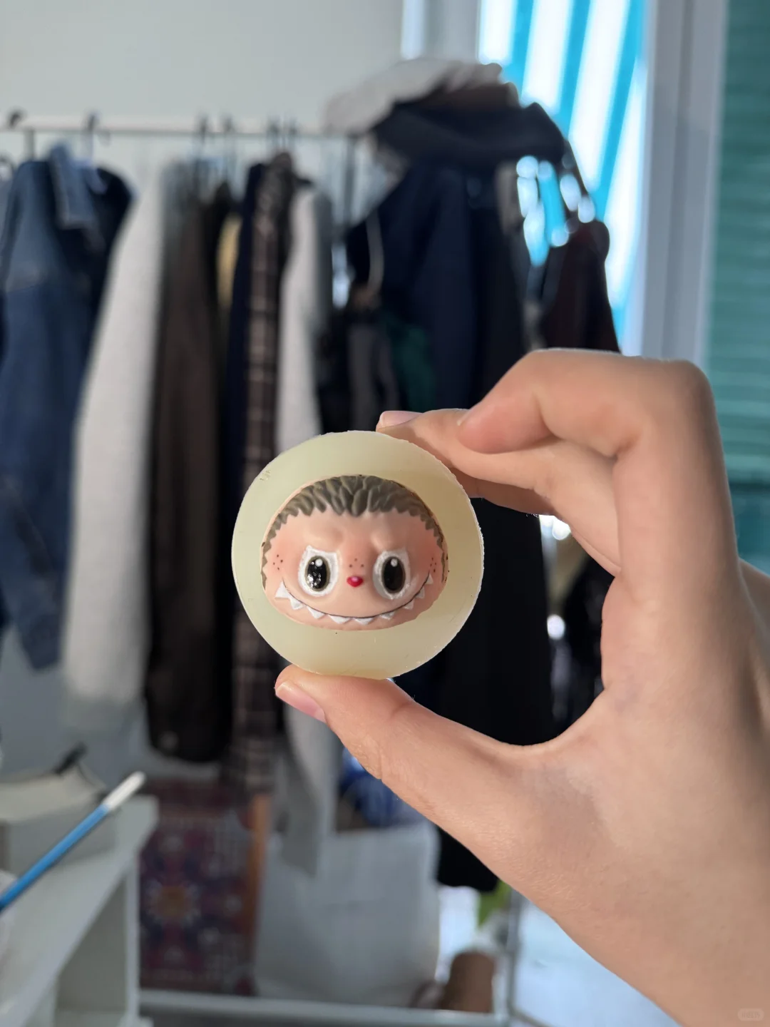 用树脂粘土捏了一只labubu?