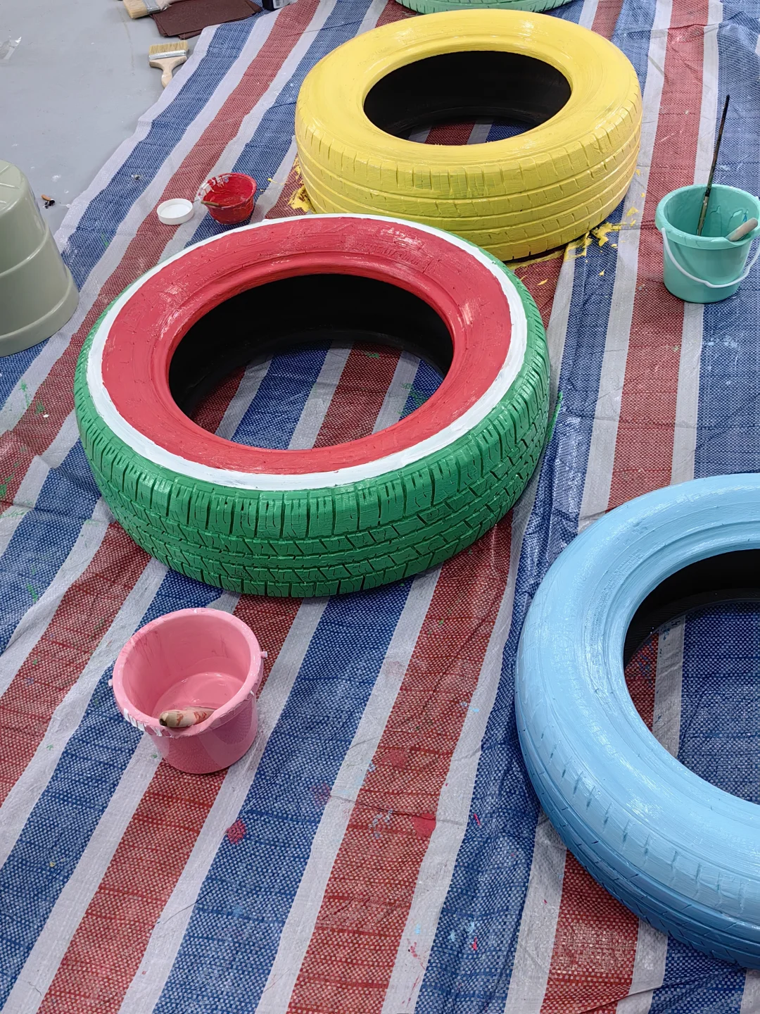 ?最好看的轮胎彩绘,有手就会?