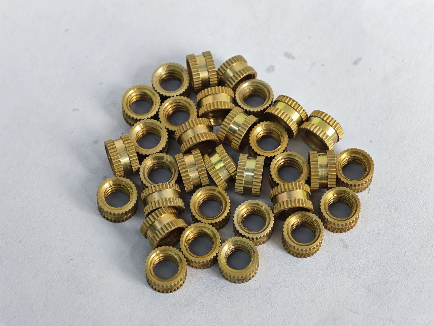 铝合金免通电染金色