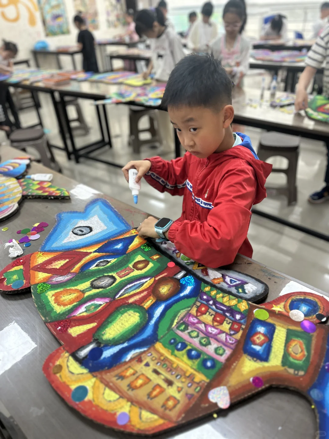 创意鱼形油画棒绘画—开启孩子的色彩探险