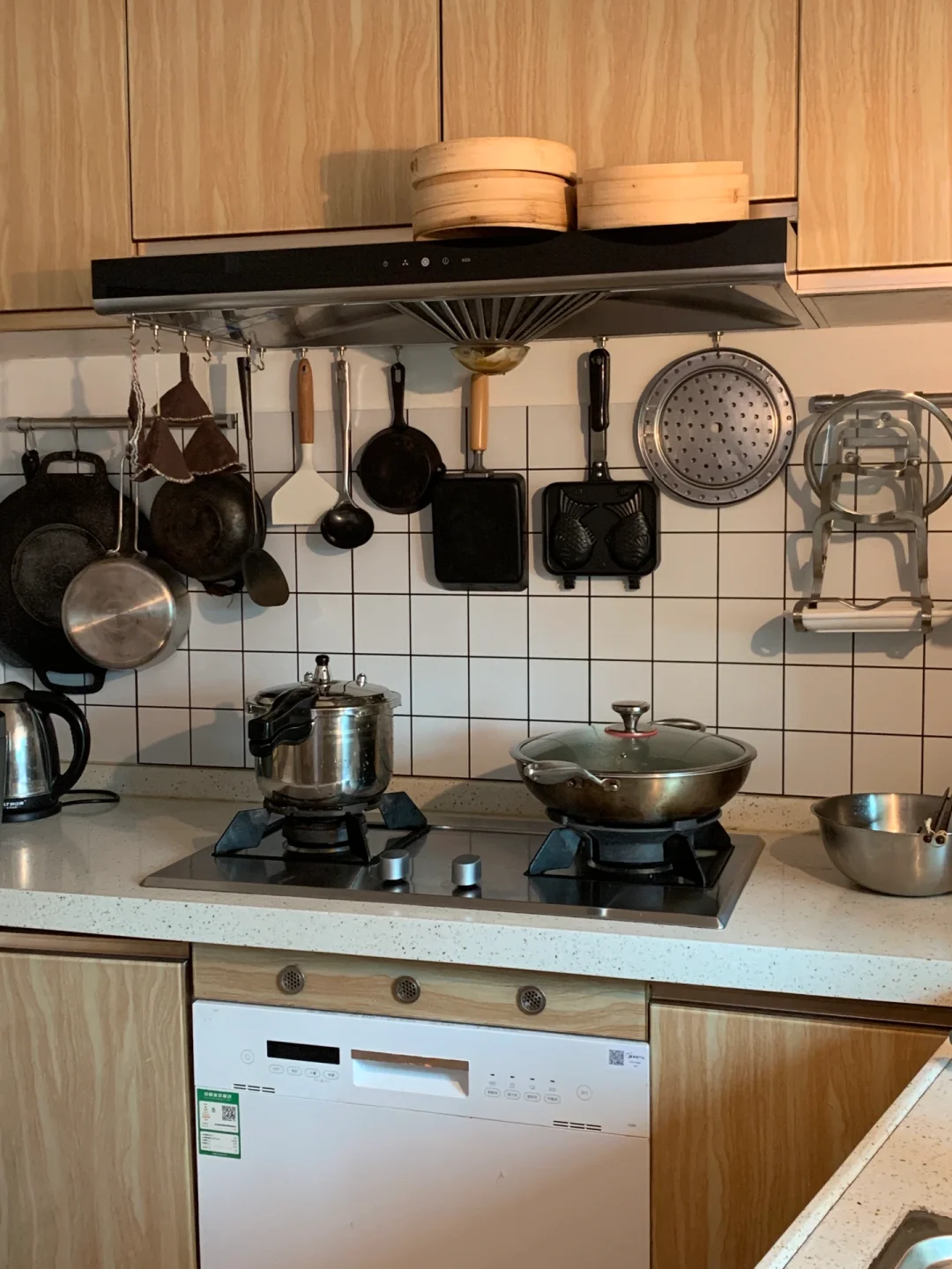 6㎡逆袭日剧同款厨房!锅铲全挂墙后真香了