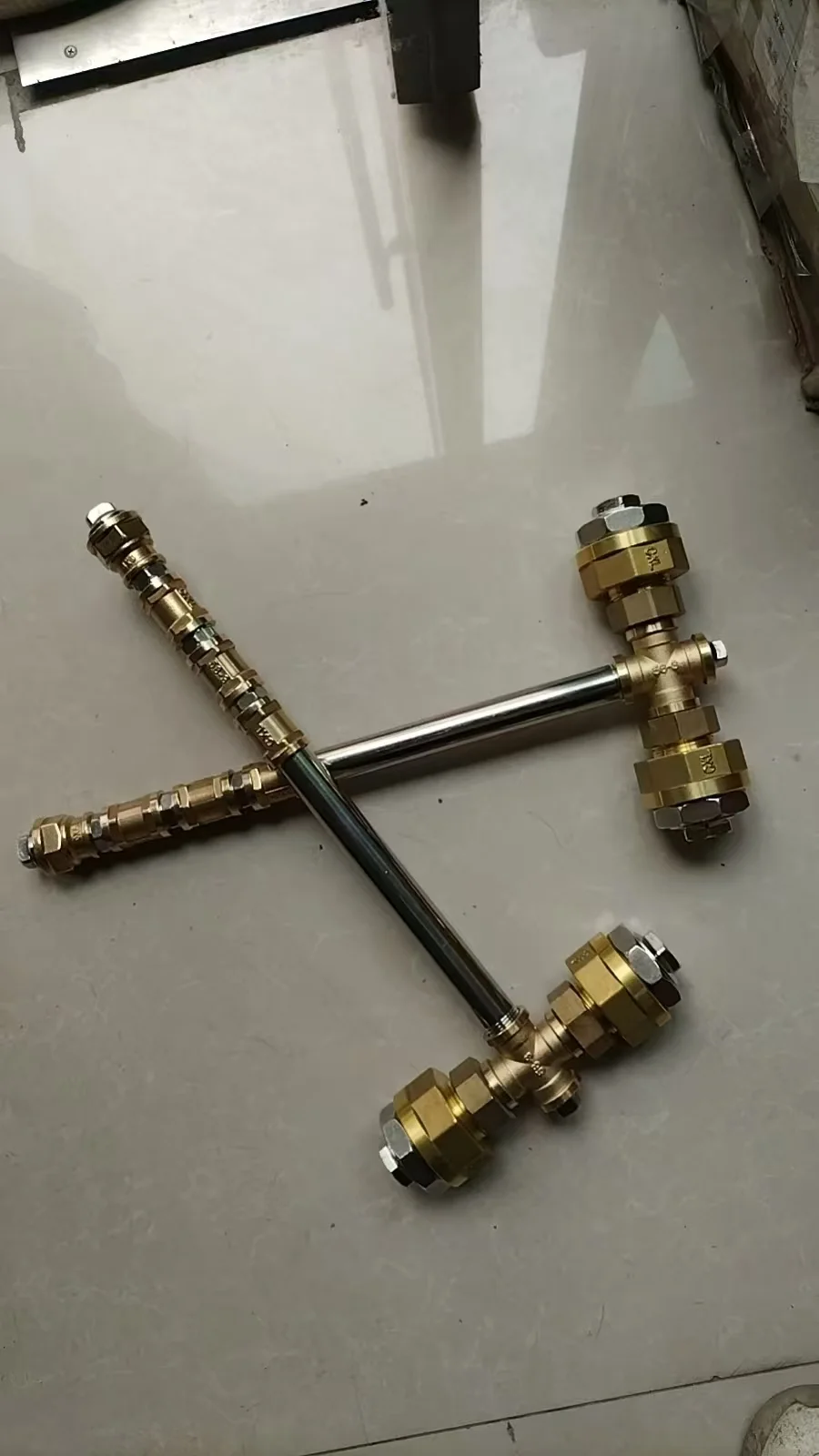 哈哈哈，自己家开五金店的快乐